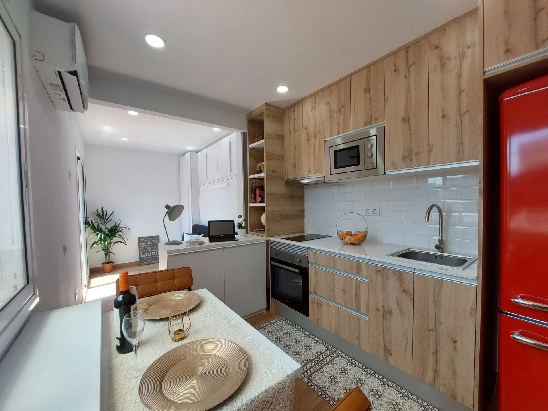 djcn6yqiqu1w14k5ubxz Apartamentos vista mar en Barcelona